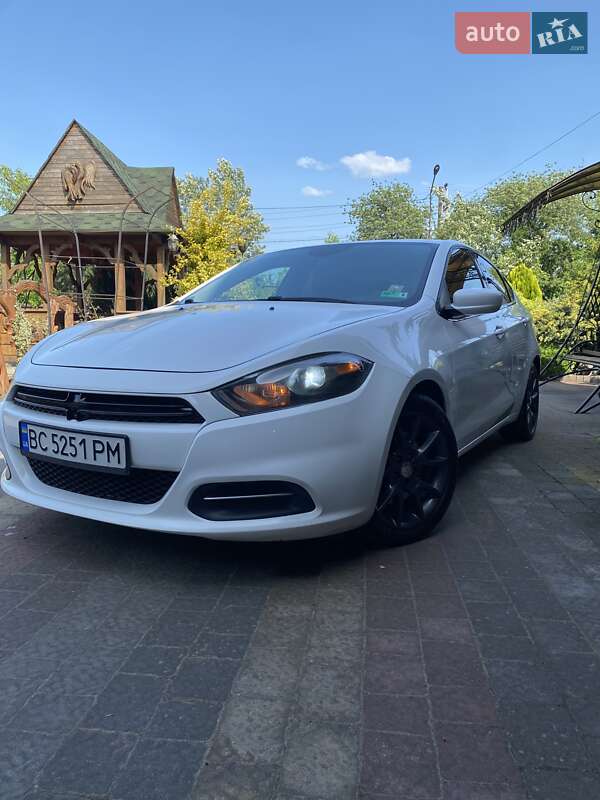 Седан Dodge Dart 2015 в Львові