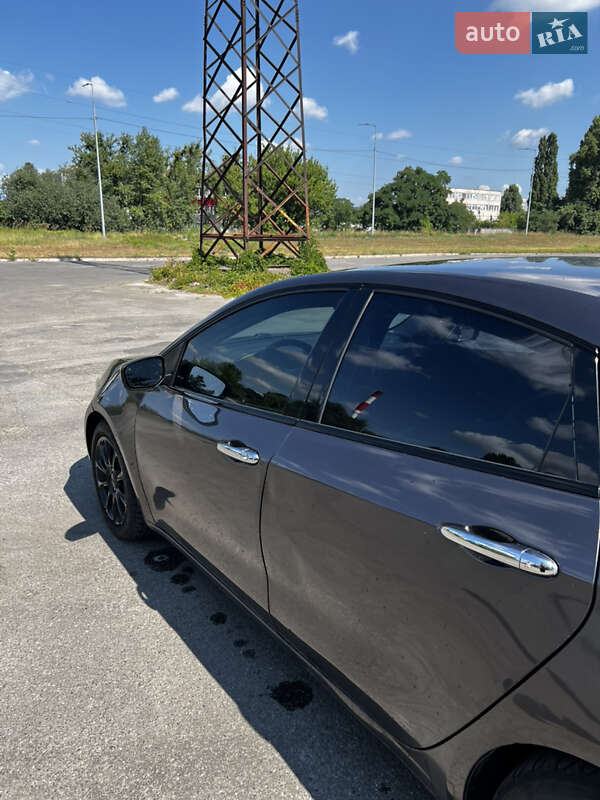 Седан Dodge Dart 2015 в Києві