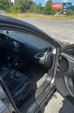 Седан Dodge Dart 2015 в 