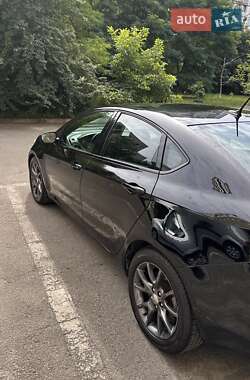 Седан Dodge Dart 2015 в 