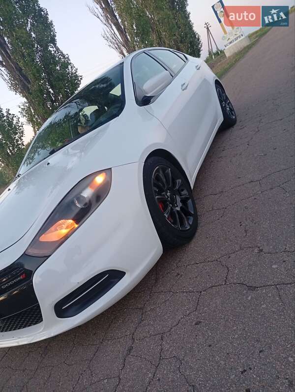 Седан Dodge Dart 2016 в Голованевске