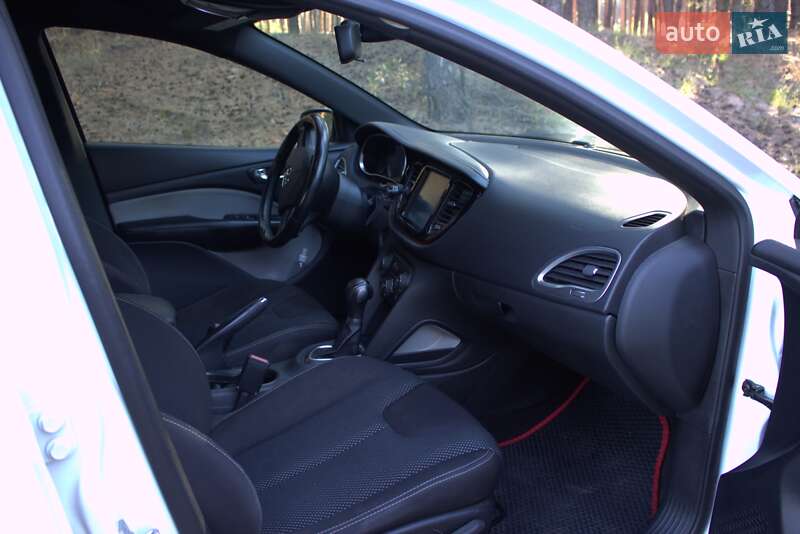 Седан Dodge Dart 2015 в Полтаве