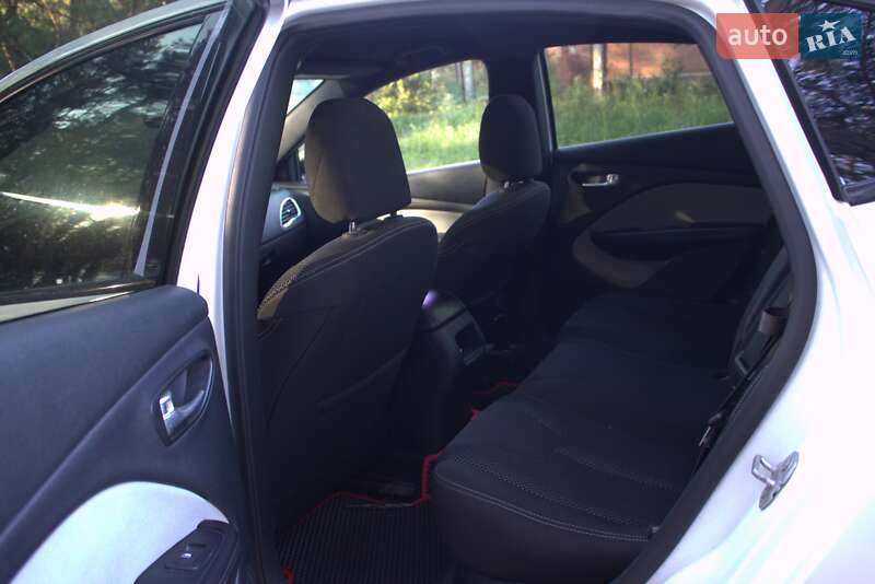 Седан Dodge Dart 2015 в Полтаве