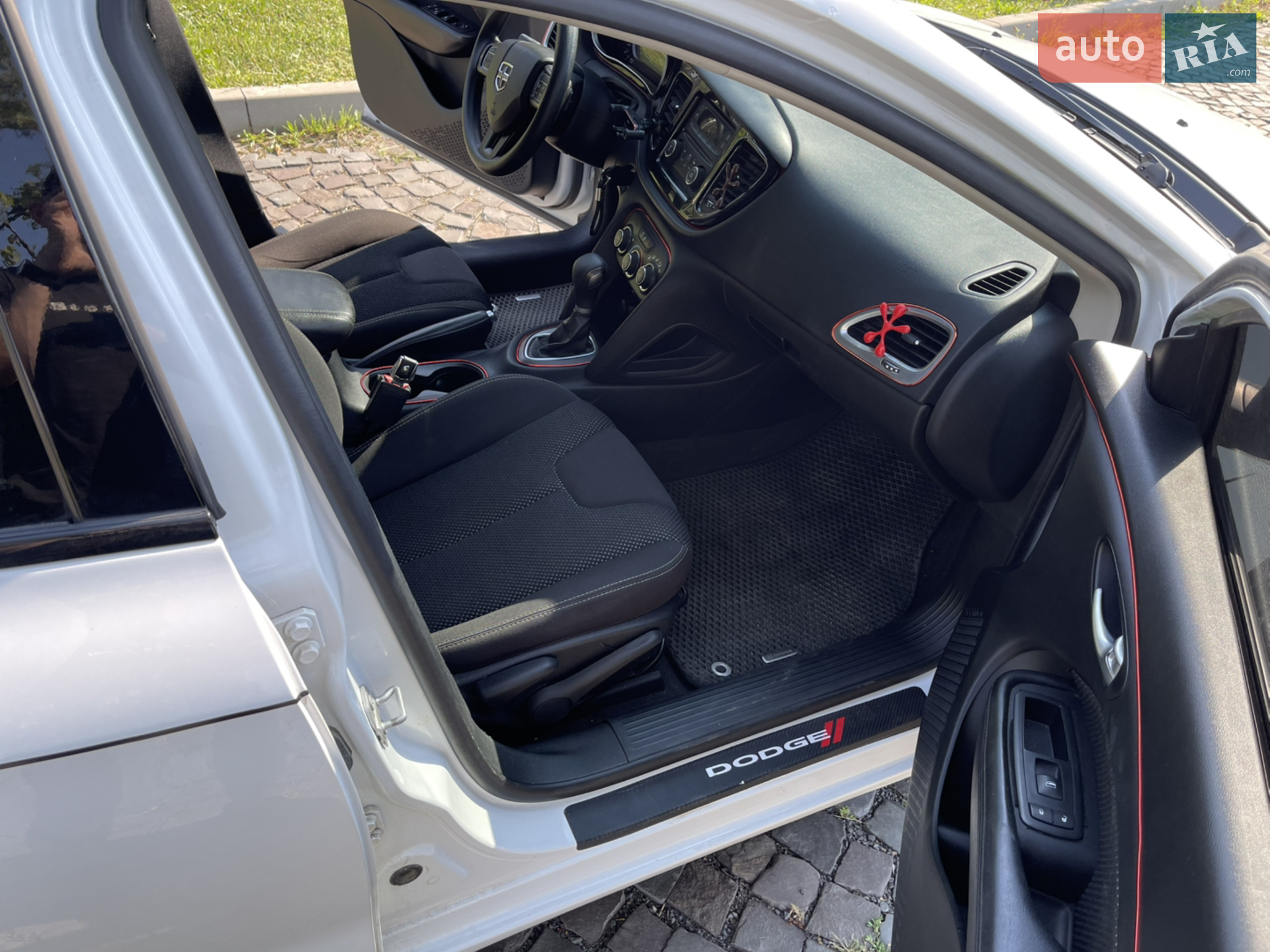 2016 Dodge Dart - мініатюра 16