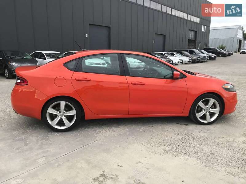 Седан Dodge Dart 2015 в Львове