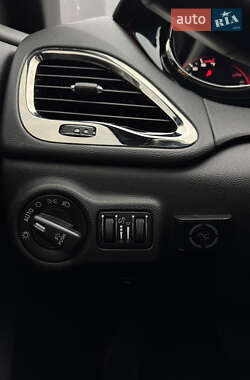 Седан Dodge Dart 2016 в 