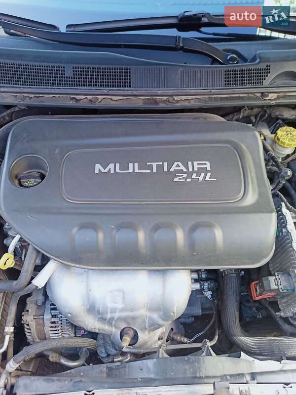 Седан Dodge Dart 2014 в Киеве