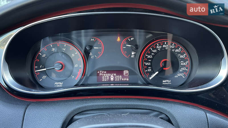 Седан Dodge Dart 2015 в Белогородке