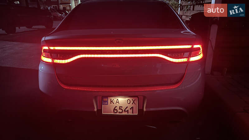 Седан Dodge Dart 2015 в Белогородке