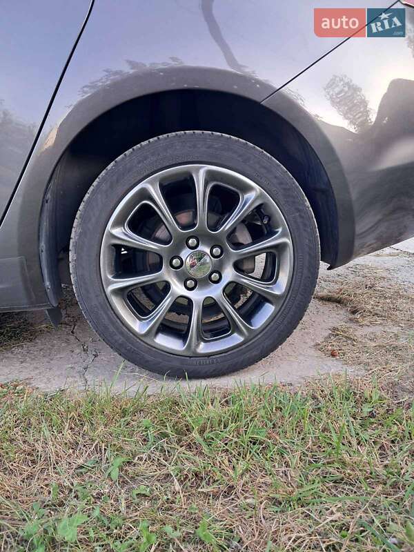 Седан Dodge Dart 2014 в Дніпрі фото 24 Седан Dodge Dart 2014 в Дніпрі