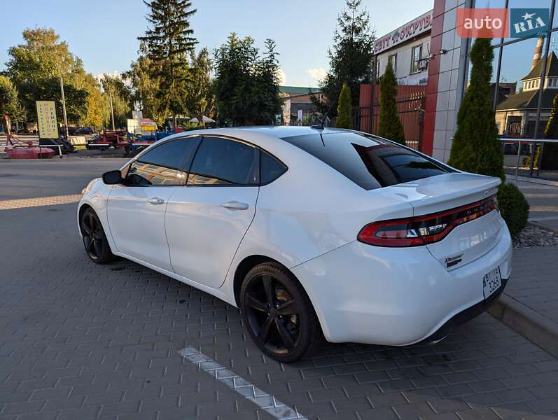 Седан Dodge Dart 2015 в Лубнах