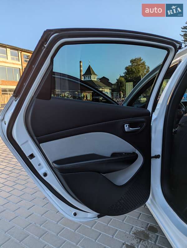 Седан Dodge Dart 2015 в Лубнах