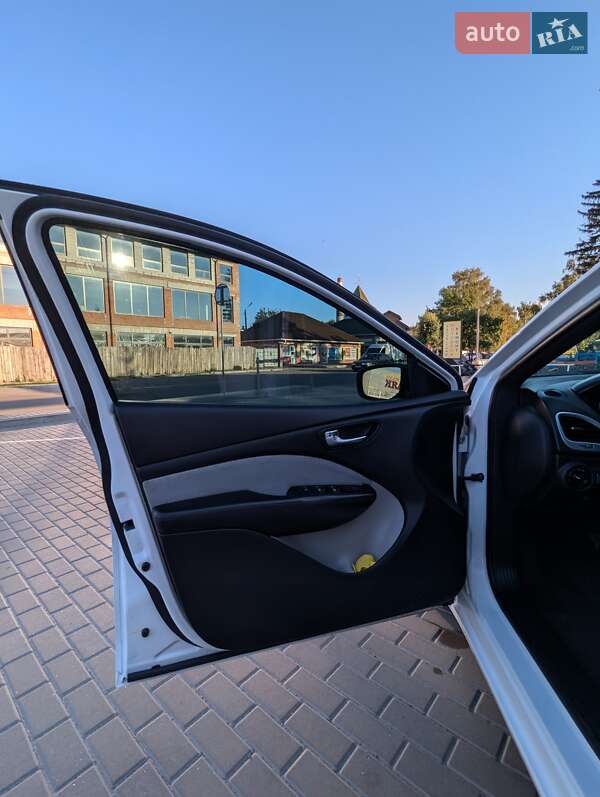 Седан Dodge Dart 2015 в Лубнах