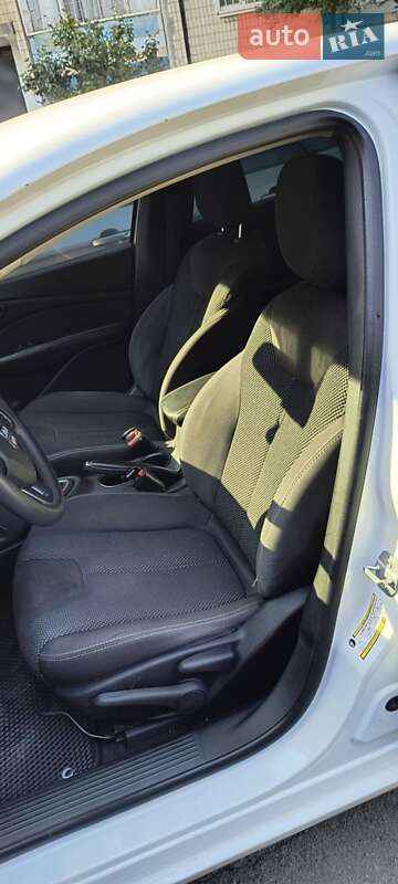 Седан Dodge Dart 2015 в Кривому Розі