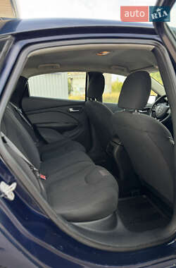 Седан Dodge Dart 2013 в 