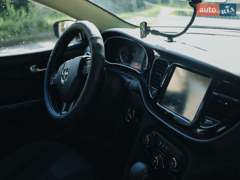 Седан Dodge Dart 2015 в Коростишеві