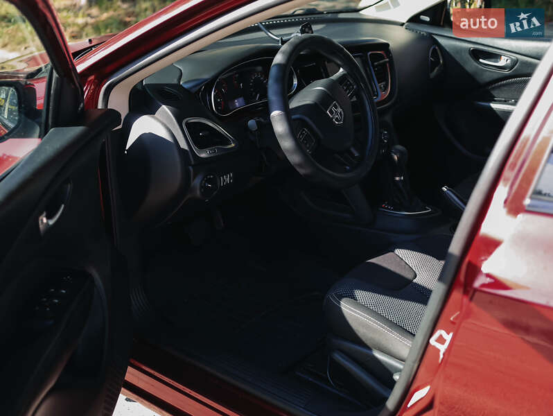 Седан Dodge Dart 2015 в Коростишеві