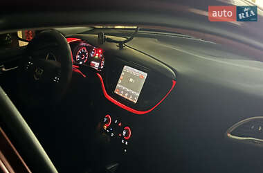 Седан Dodge Dart 2015 в 