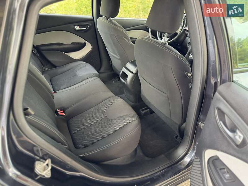 Седан Dodge Dart 2014 в Дніпрі