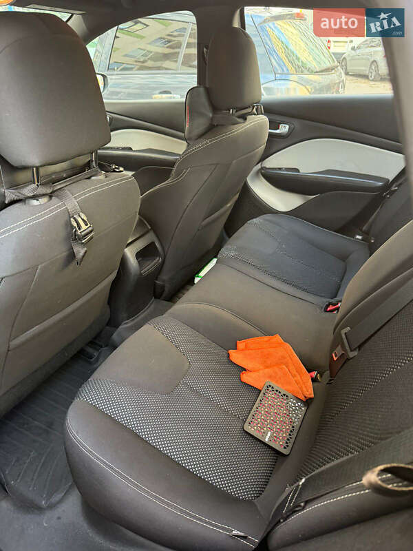 Седан Dodge Dart 2015 в Вишневом фото 21 Седан Dodge Dart 2015 в Вишневом