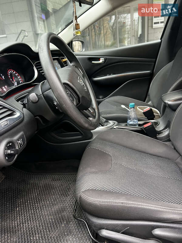 Седан Dodge Dart 2015 в Дніпрі