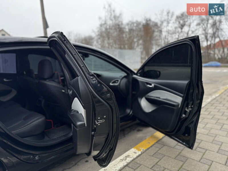 Седан Dodge Dart 2014 в Киеве фото 24 Седан Dodge Dart 2014 в Киеве