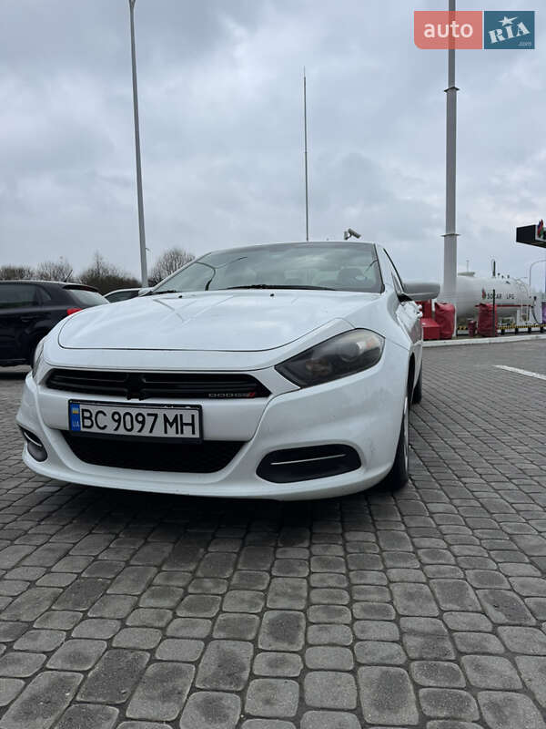 Седан Dodge Dart 2016 в Львове
