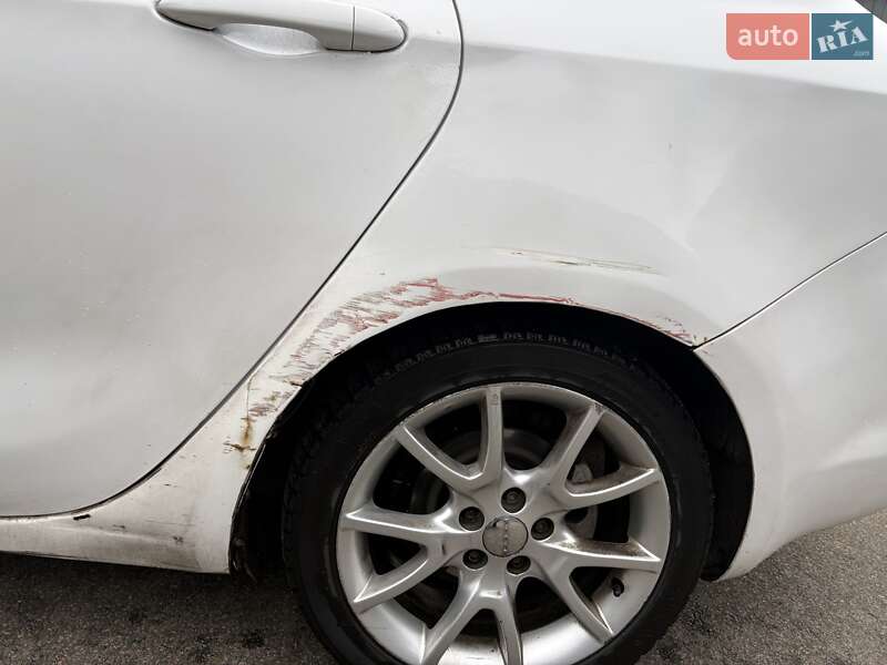 Седан Dodge Dart 2013 в Киеве