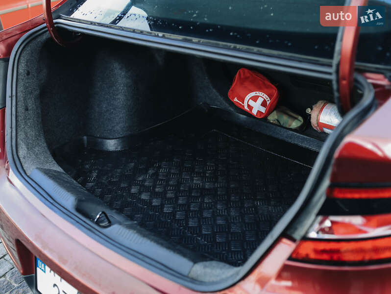 Седан Dodge Dart 2015 в Коростышеве