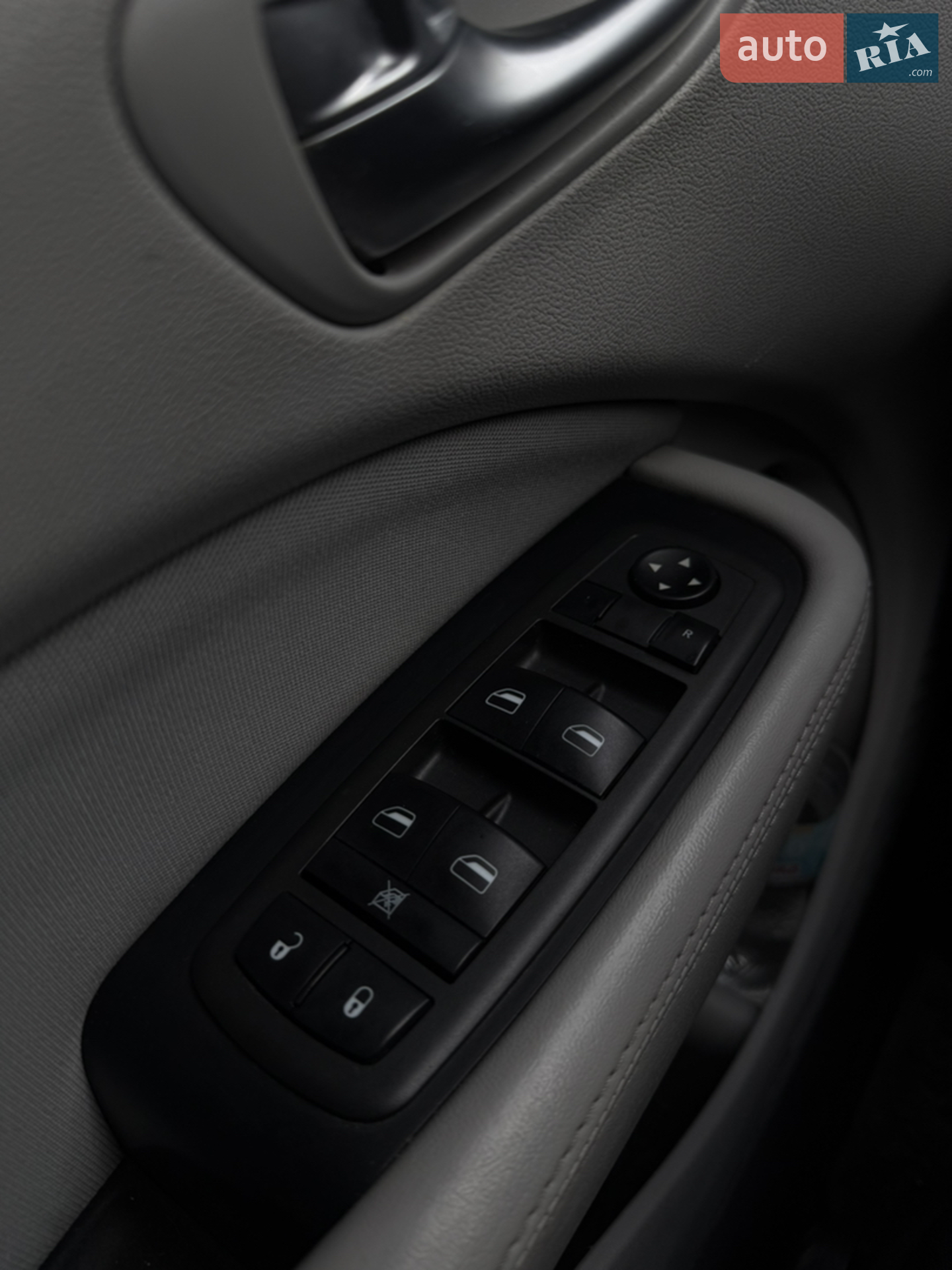 2013 Dodge Dart - мініатюра 16