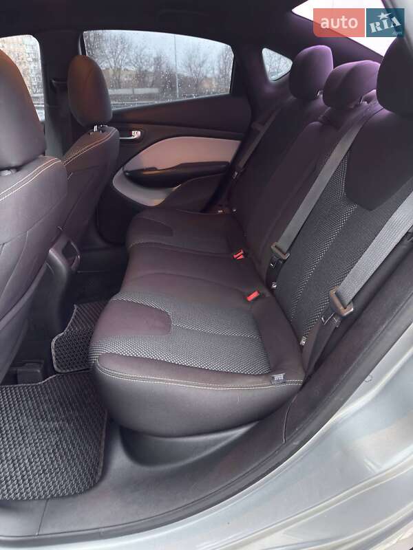Седан Dodge Dart 2014 в Кривом Роге фото 18 Седан Dodge Dart 2014 в Кривом Роге