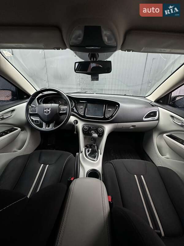 Седан Dodge Dart 2013 в Сумах