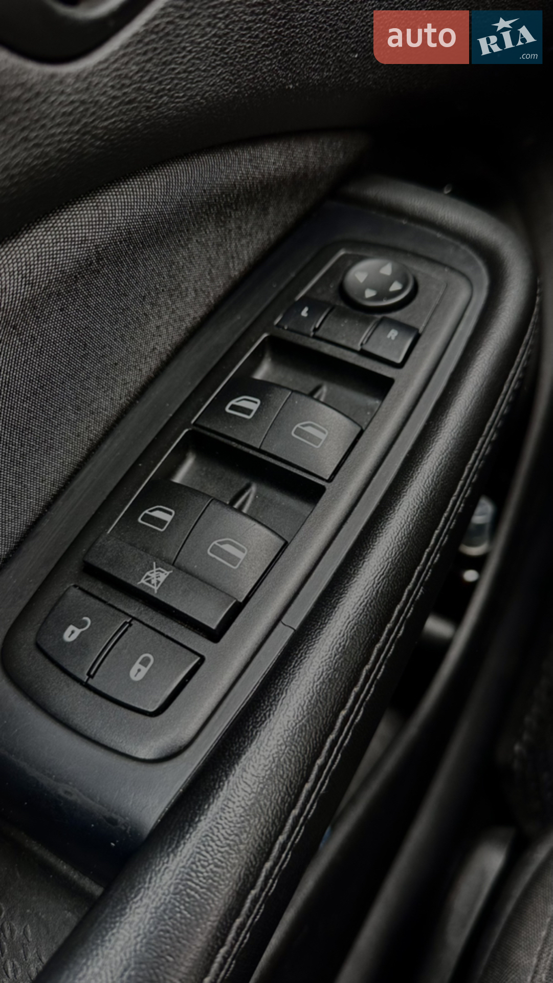 2013 Dodge Dart - мініатюра 19