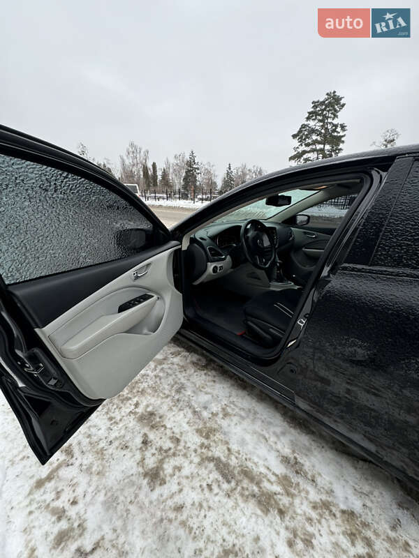 Седан Dodge Dart 2013 в Киеве фото 16 Седан Dodge Dart 2013 в Киеве