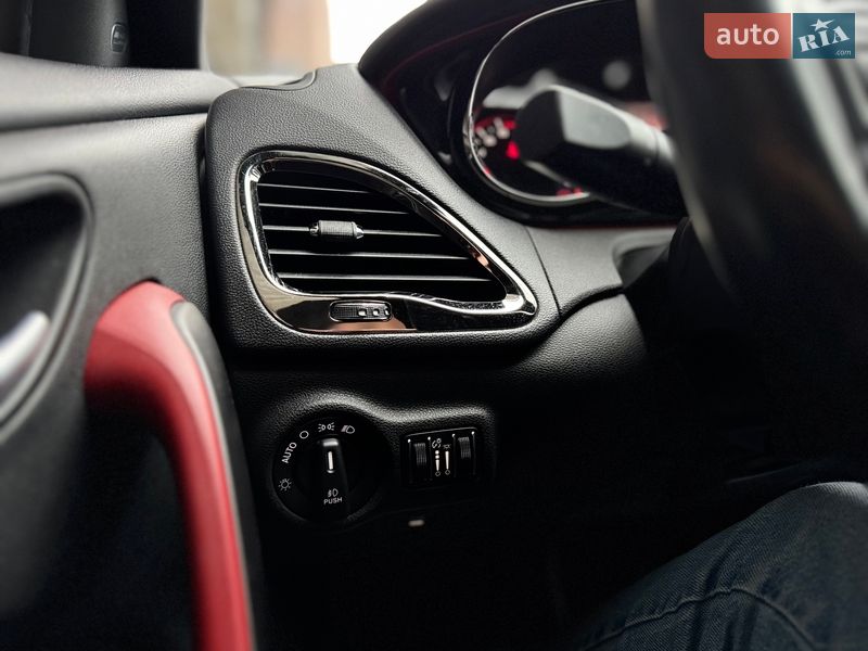 Седан Dodge Dart 2014 в Киеве