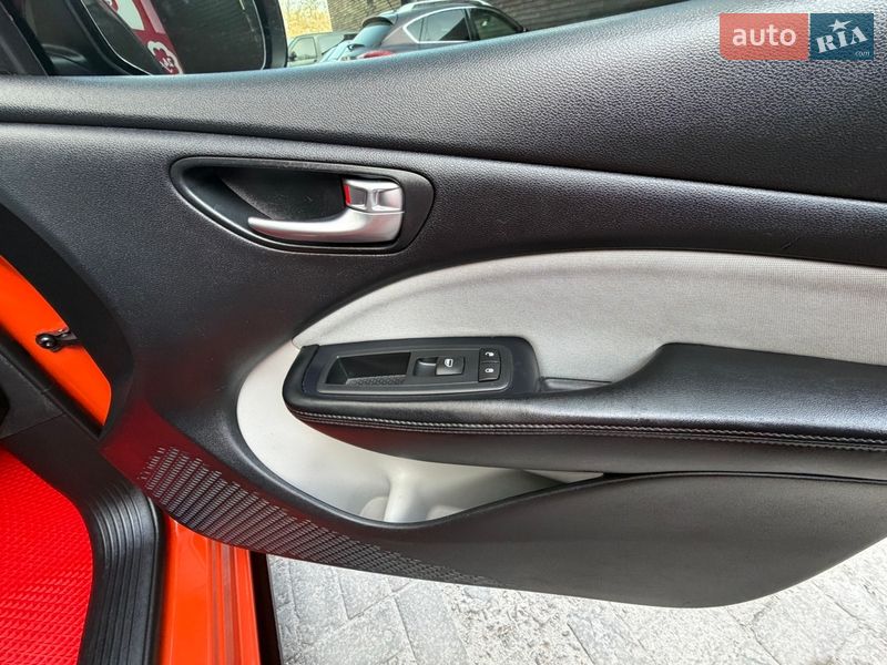 Седан Dodge Dart 2015 в Днепре фото 14 Седан Dodge Dart 2015 в Днепре