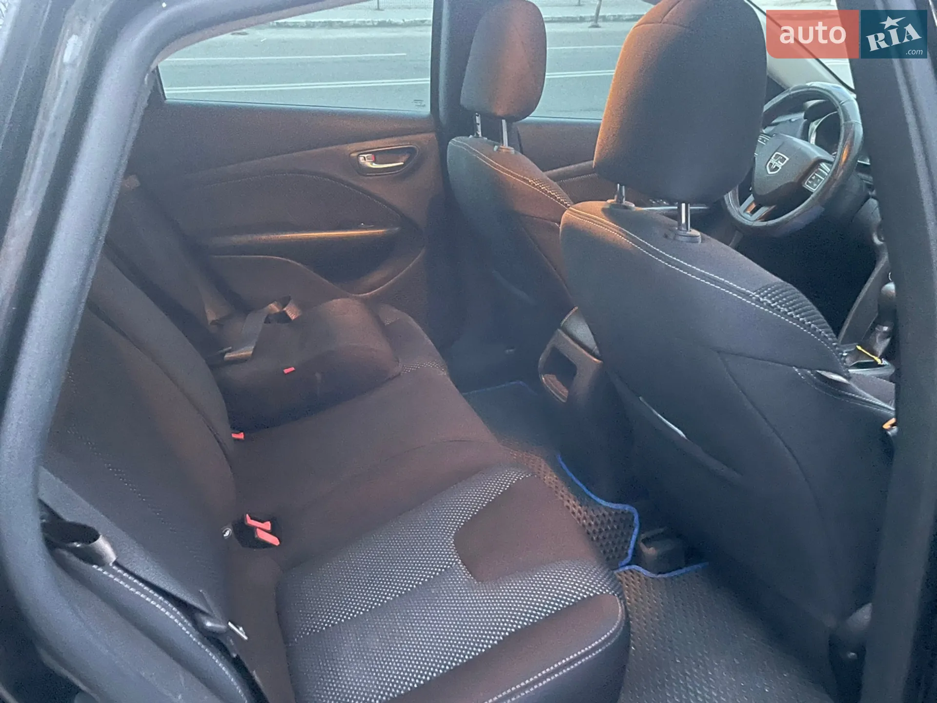 2016 Dodge Dart - мініатюра 11