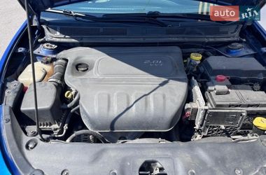 Седан Dodge Dart 2013 в Черновцах
