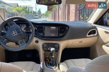 Седан Dodge Dart 2013 в Черновцах