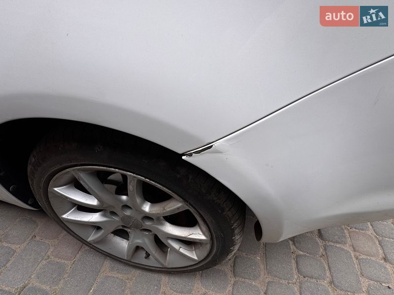 Седан Dodge Dart 2012 в Львові