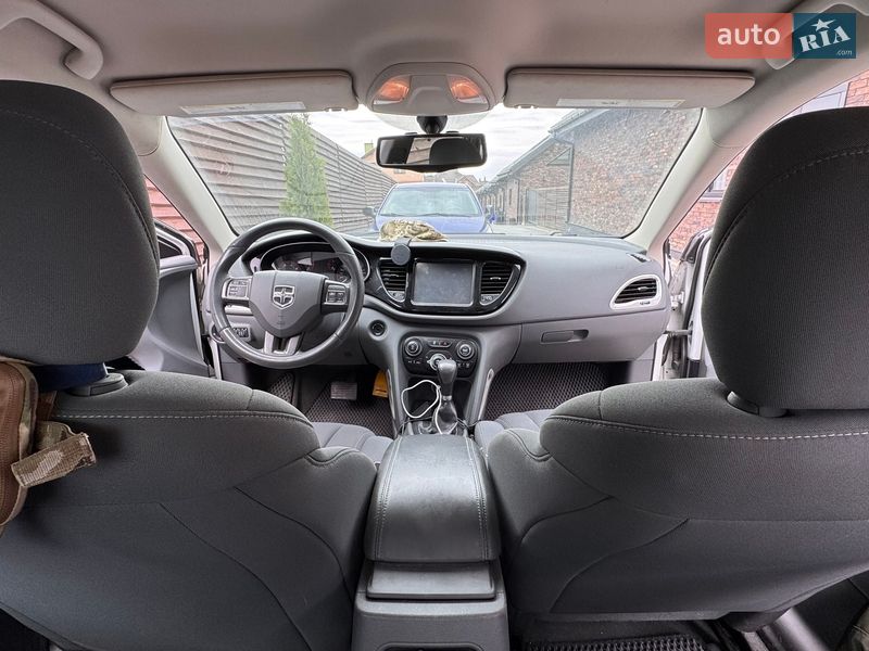 Седан Dodge Dart 2012 в Львові