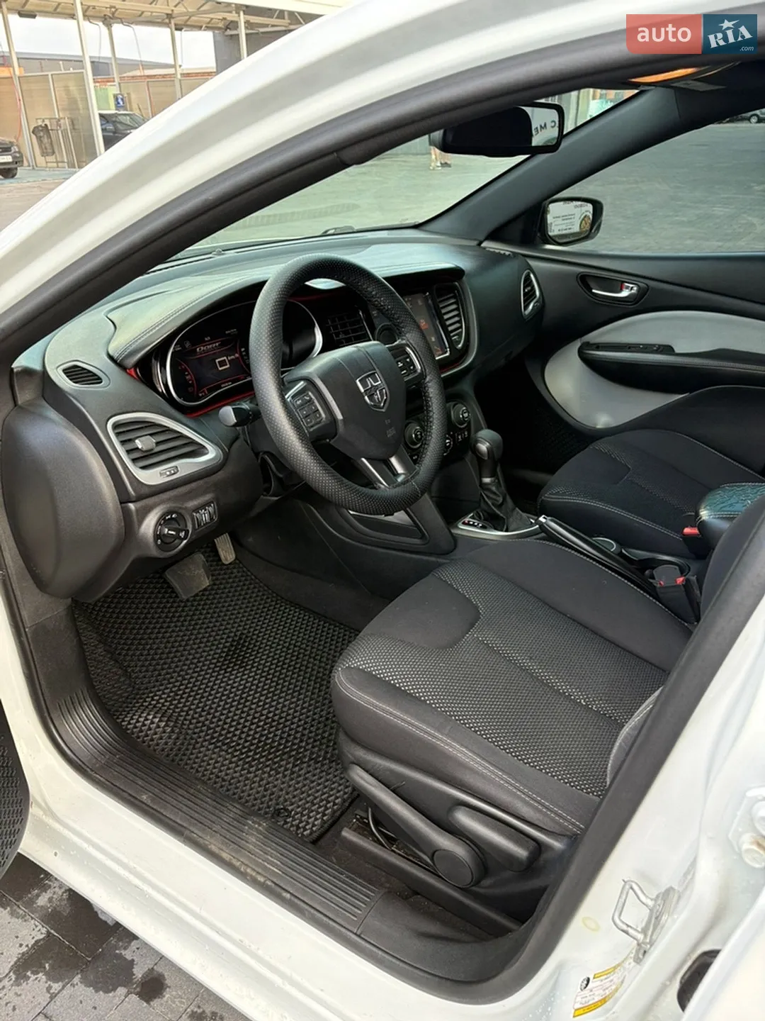 2015 Dodge Dart - мініатюра 11