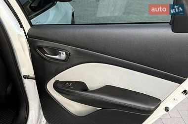Седан Dodge Dart 2015 в Лубнах