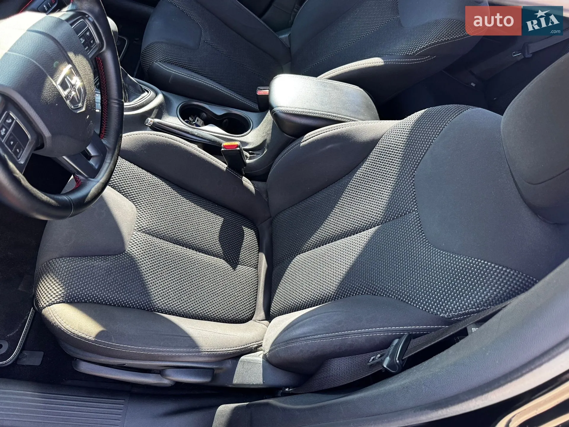 2014 Dodge Dart - мініатюра 17