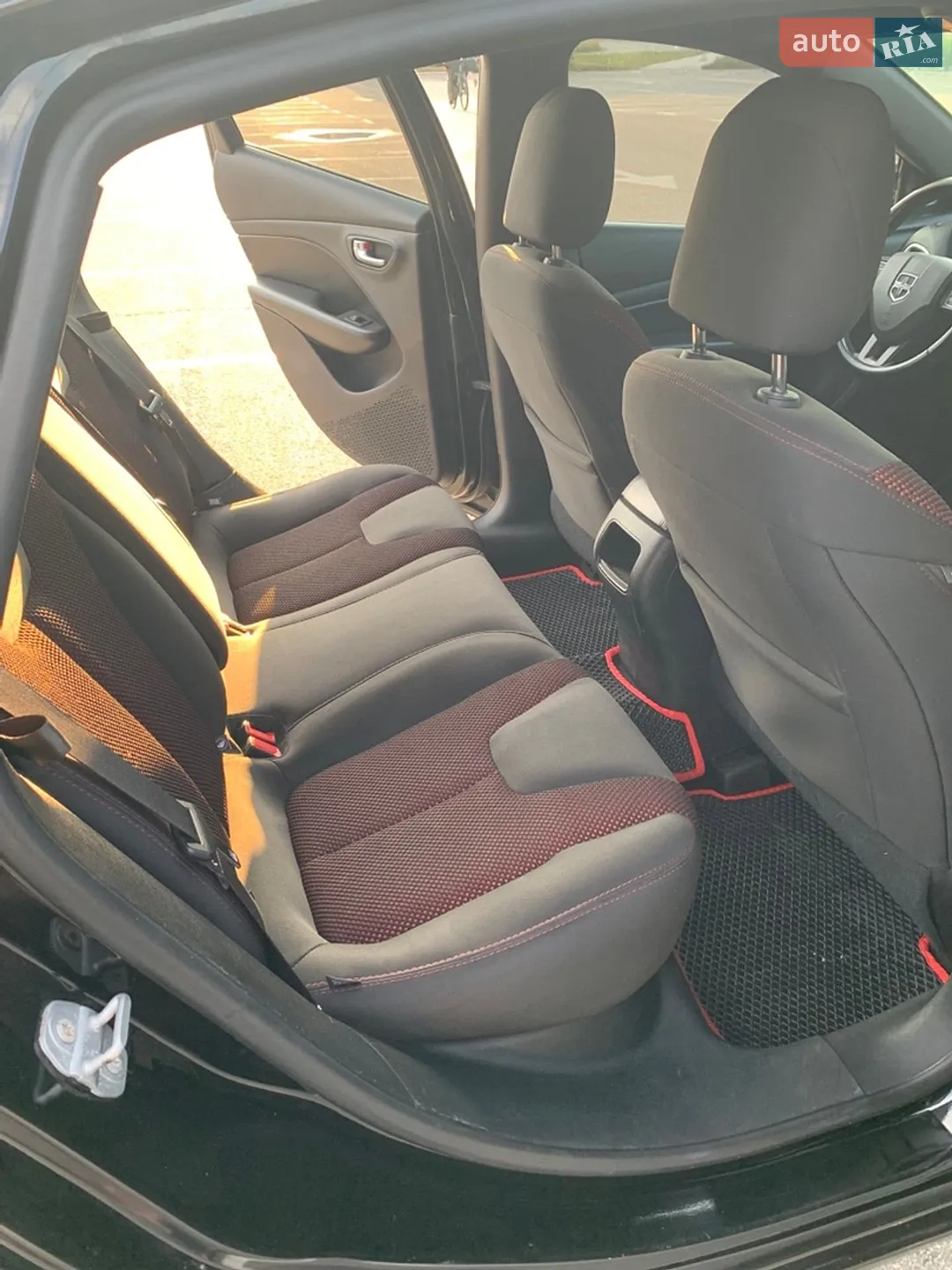 2016 Dodge Dart - мініатюра 7