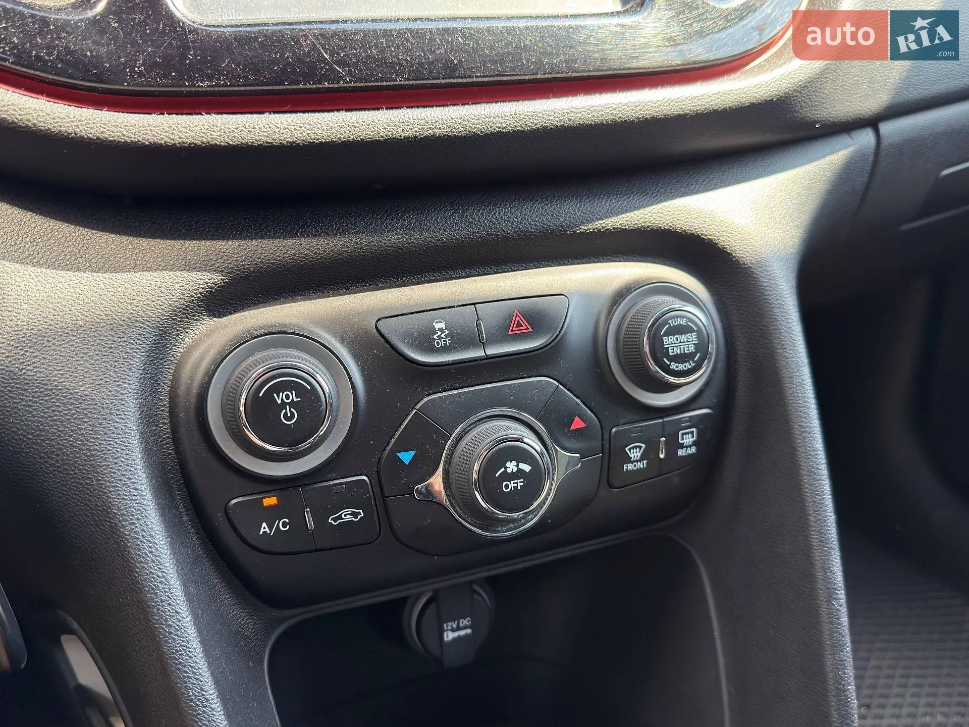 2016 Dodge Dart - мініатюра 25