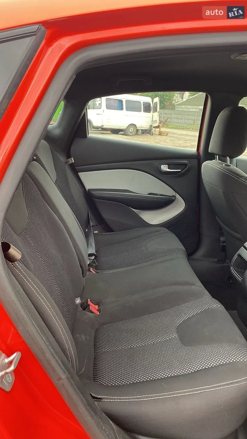 2015 Dodge Dart - мініатюра 23