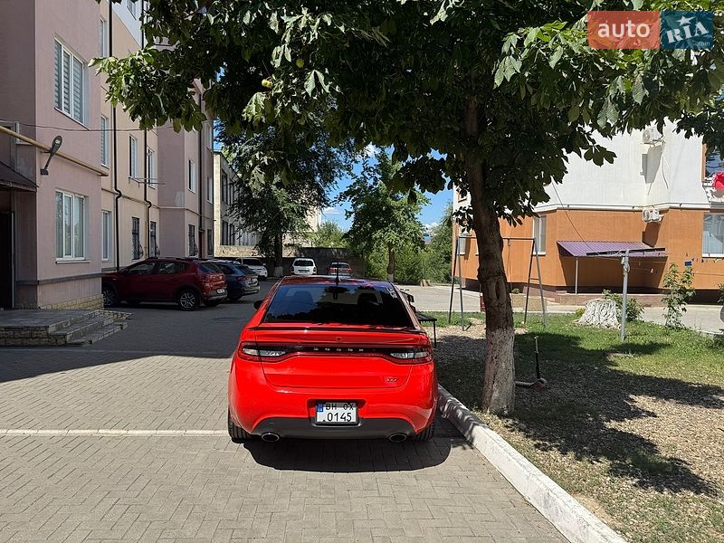 Седан Dodge Dart 2016 в Болграде