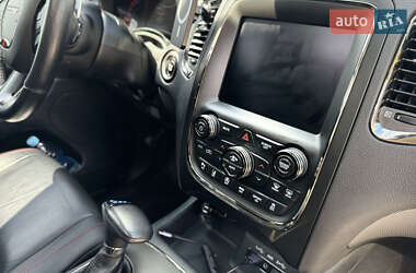 Внедорожник / Кроссовер Dodge Durango 2017 в 
