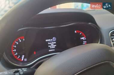 Внедорожник / Кроссовер Dodge Durango 2015 в 
